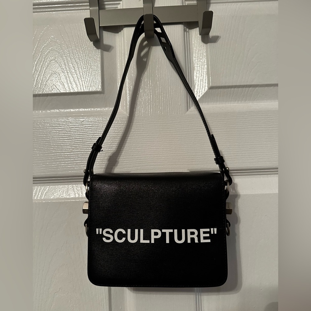 OFF-WHITE Binder Clip Bag “SCULPTURE”